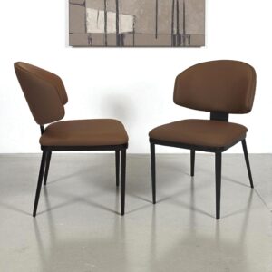 Reomo Dining set with brown color